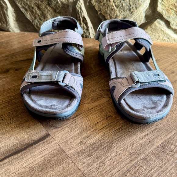 Earth Origins Suede Sandals Soft lavender, gray & green NWOT, Women’s 8 - Picture 4 of 10
